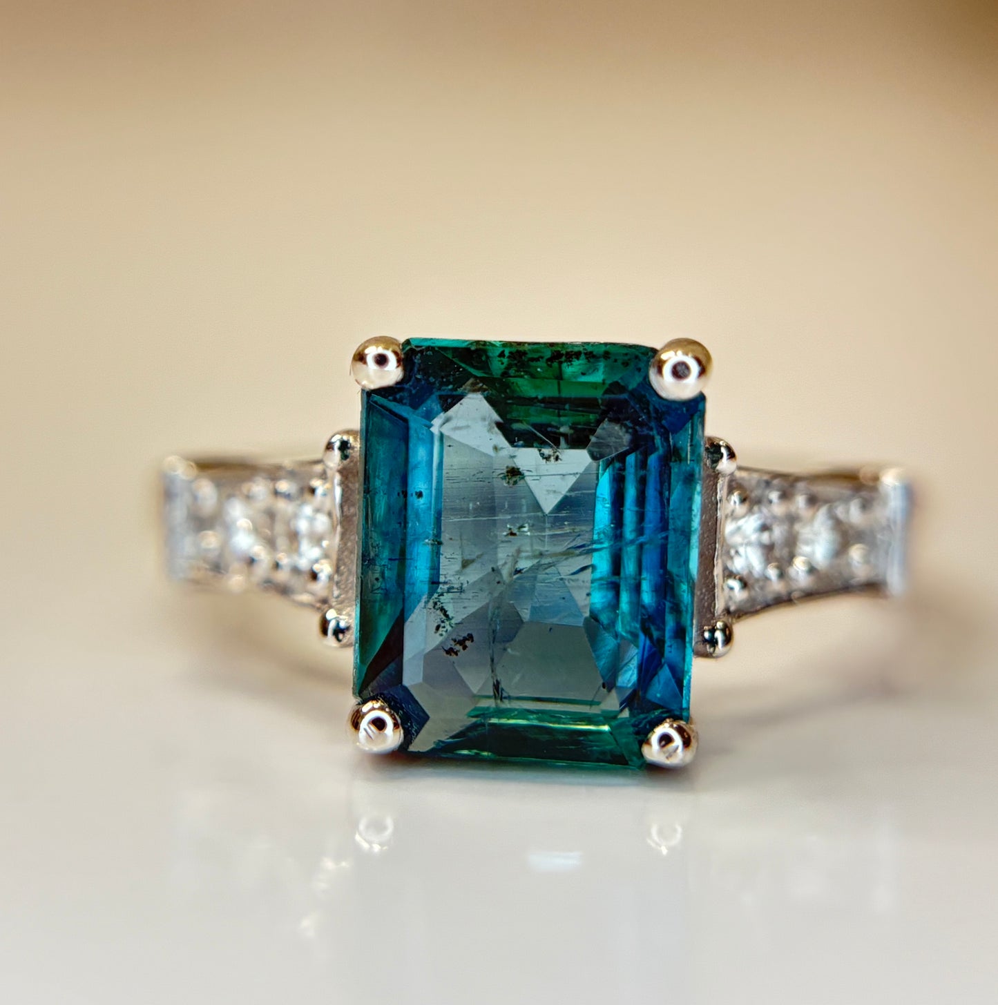 Beautiful 2.10 CT Natural Emerald With Natural Diamonds & 18k Gold