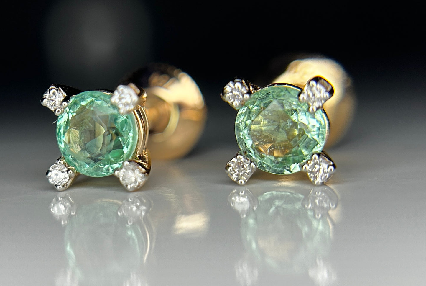 Beautiful 0.70 ct Natural Emerald Earrings With Natural Diamonds & 18k Gold