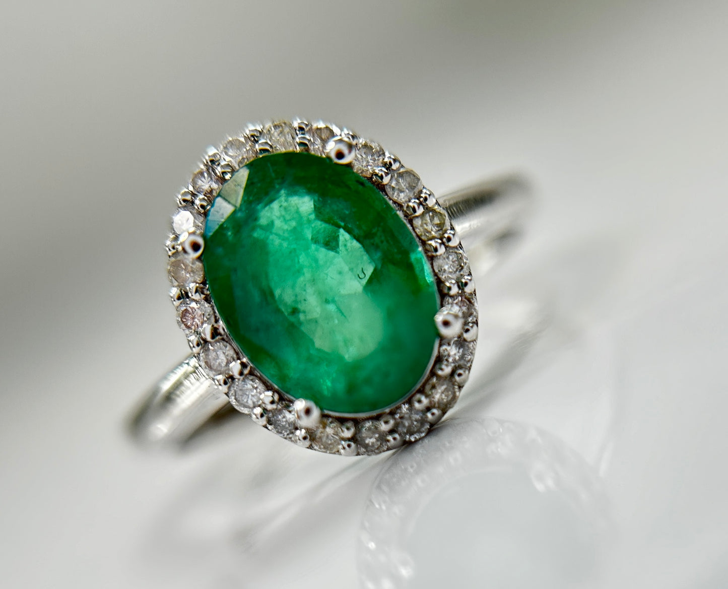 Beautiful Natural Emerald 1.66 CT With Natural Diamonds & 18k Gold