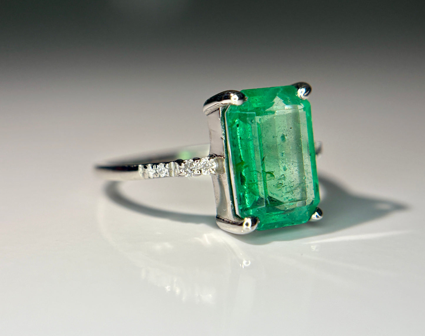 Beautiful 3.00 CT Natural Emerald Ring With Natural Diamonds & Platinum 950