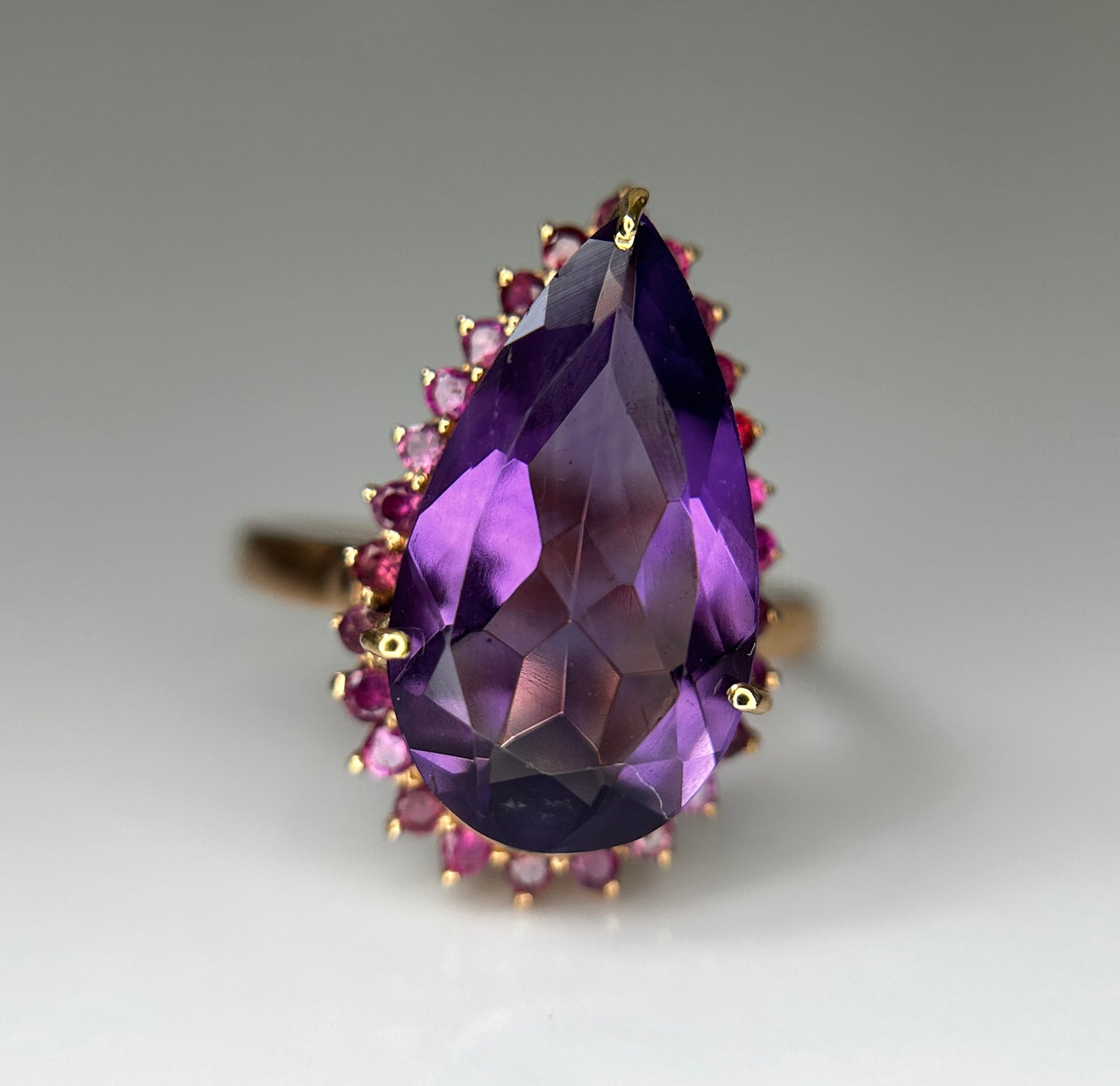 Beautiful Natural Amethyst 4.55Ct With Natural Burma Ruby & 18k Gold