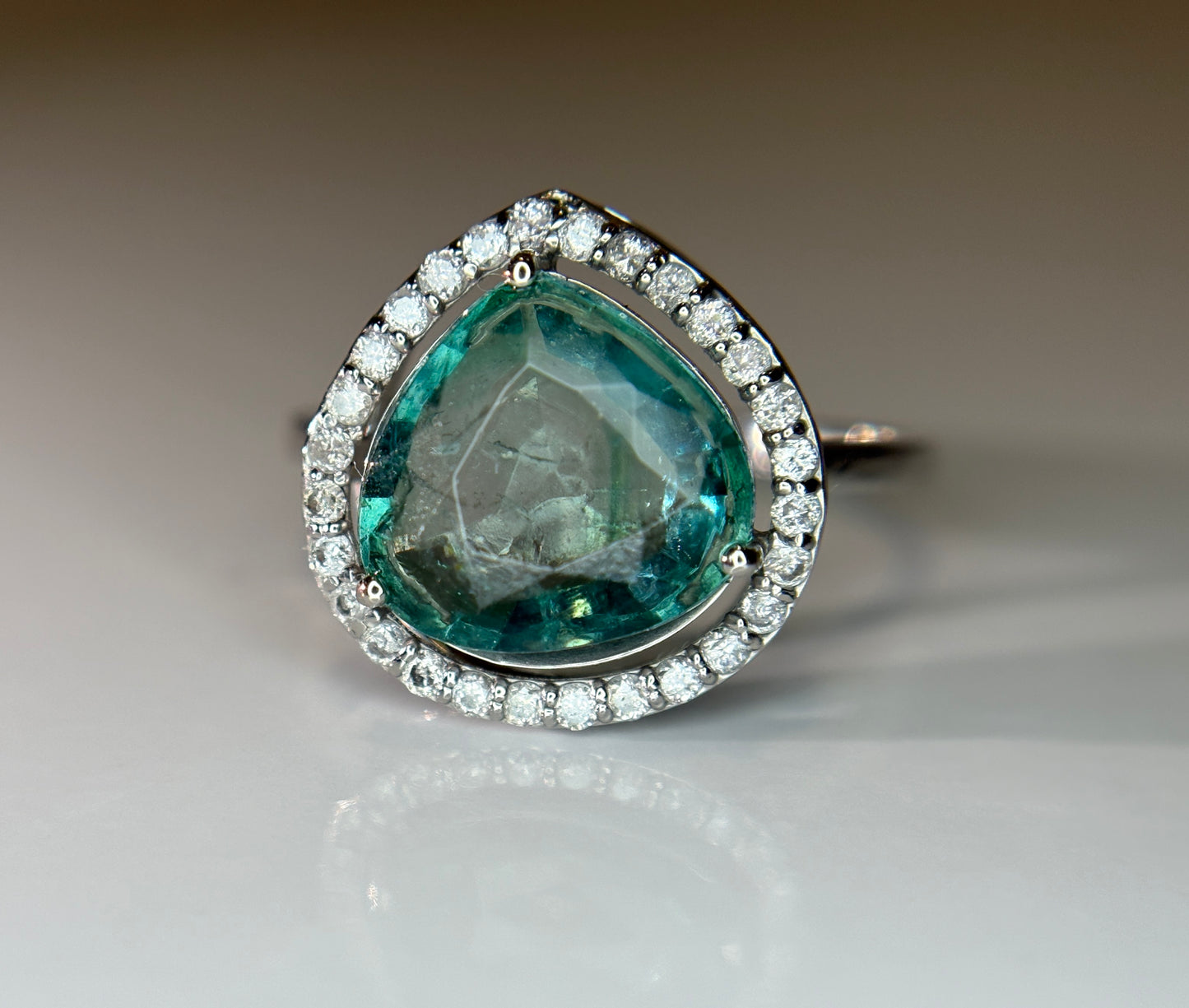 Beautiful 3.21 CT Natural Emerald Ring With Natural Diamonds & Platinum 950