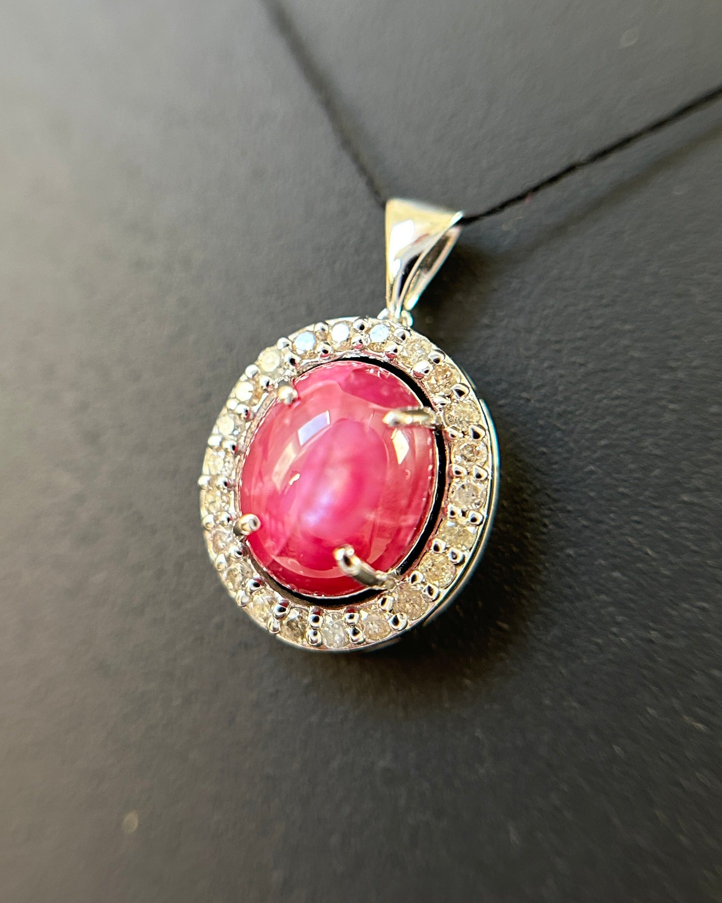 Beautiful Natural Star Ruby Pendant 2.35Ct With Natural Diamonds & 18k Gold