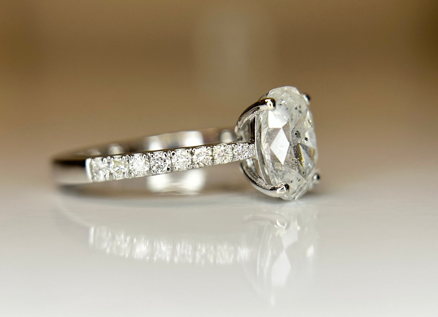 Beautiful Natural 1.69 CT Diamond Ring With 18k Gold