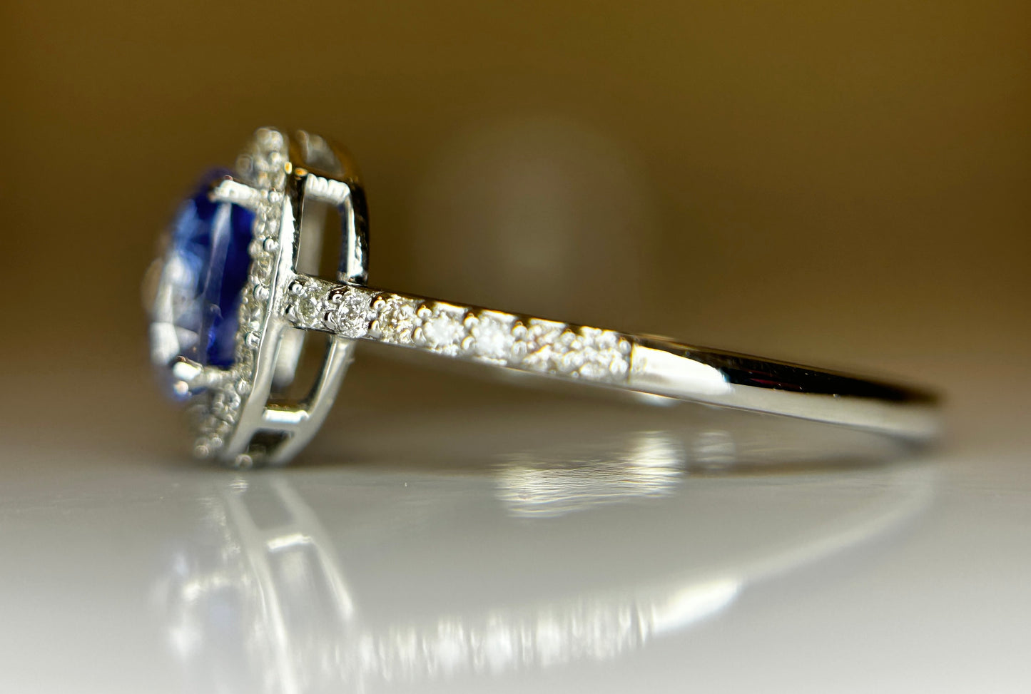 Beautiful 1.38 CT Natural Ceylon Blue Sapphire Diamonds & 950 Platinum