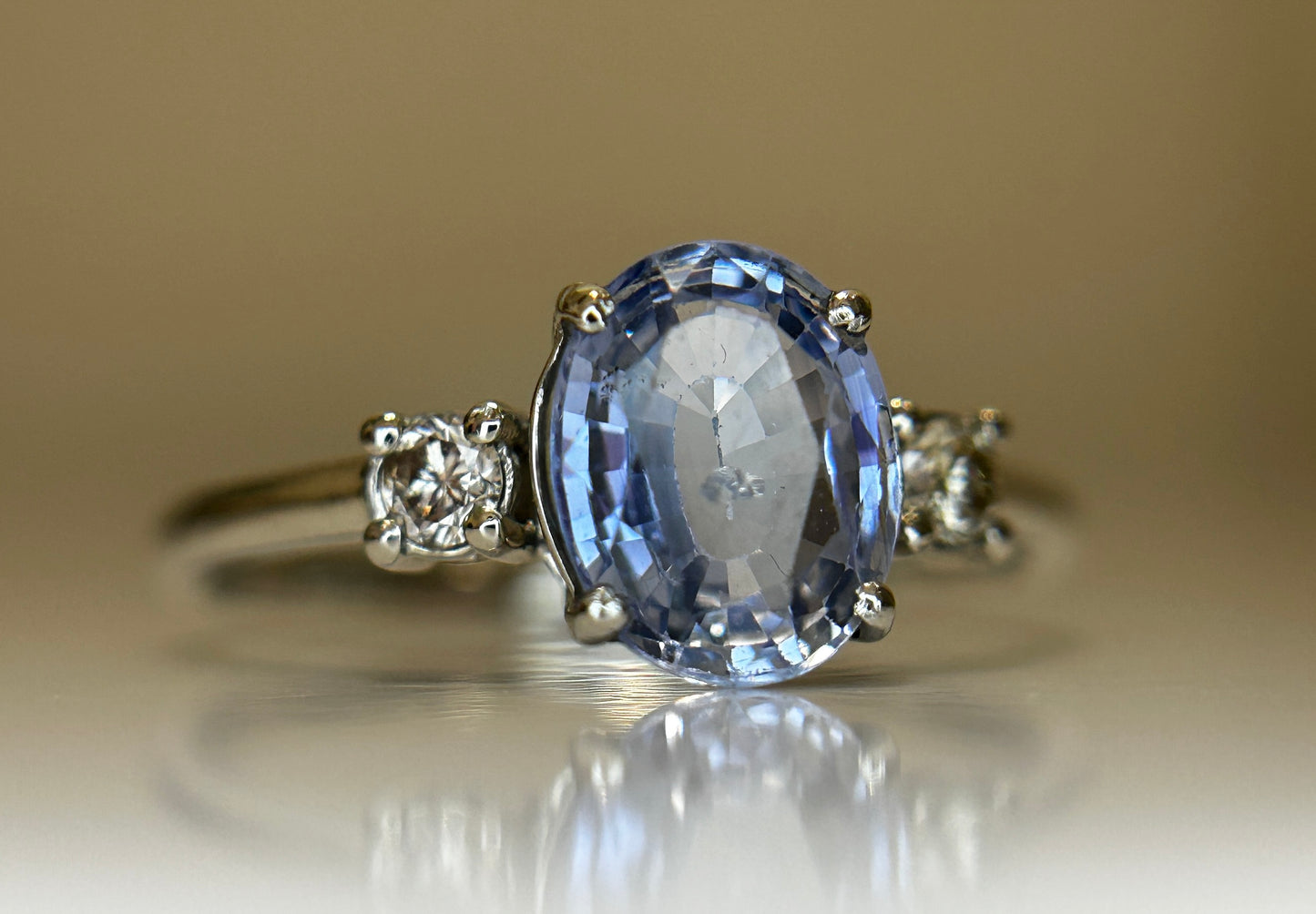 Beautiful 1.75 Ct Unheated Ceylon Cornflour Blue Sapphire Diamonds & 950 Platinum