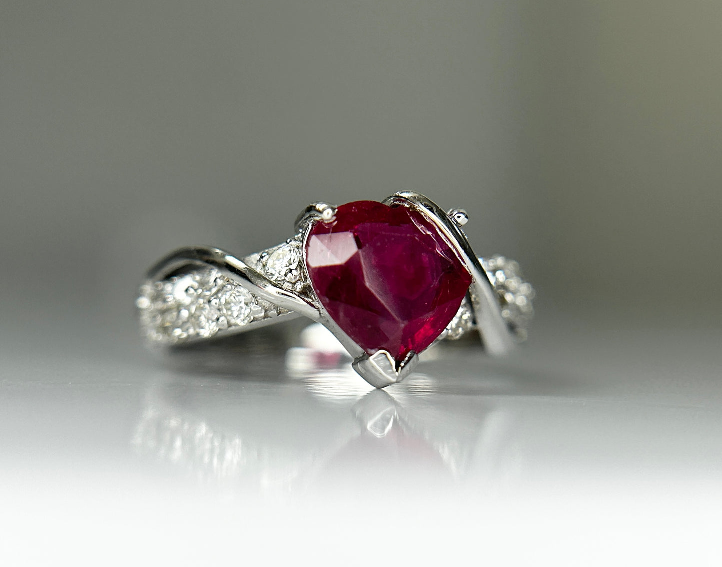 Beautiful Natural Heart Shape Burmese Ruby Ring 1.58 Ct With Diamonds & 18k Gold