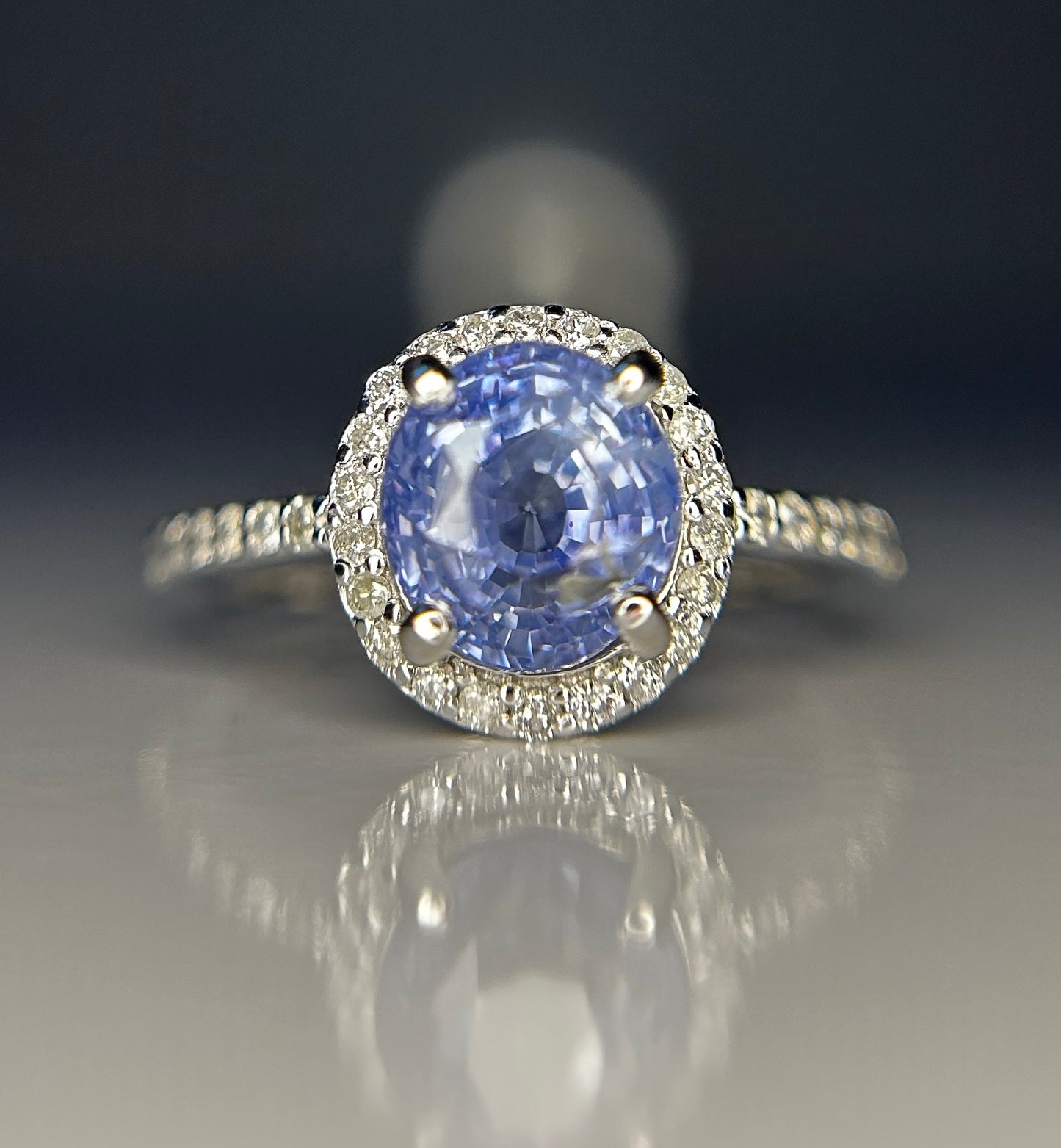 Beautiful 3.10 CT Unheated Ceylon Blue Sapphire With Natural Diamonds & 18k Gold