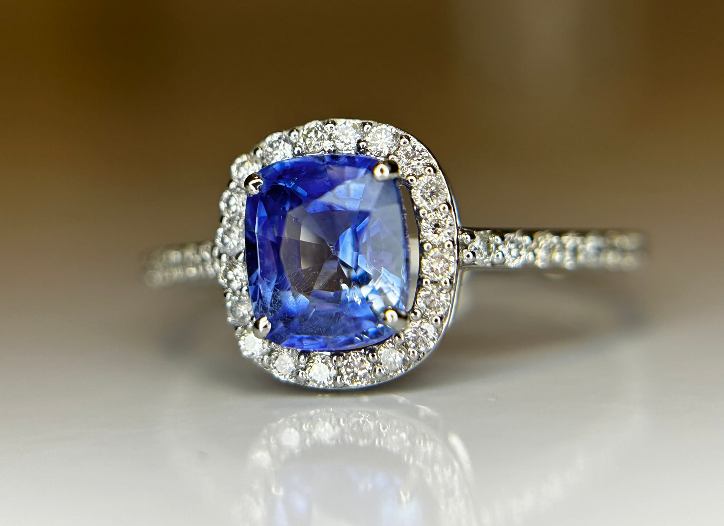 Beautiful 1.38 CT Natural Ceylon Blue Sapphire Diamonds & 950 Platinum