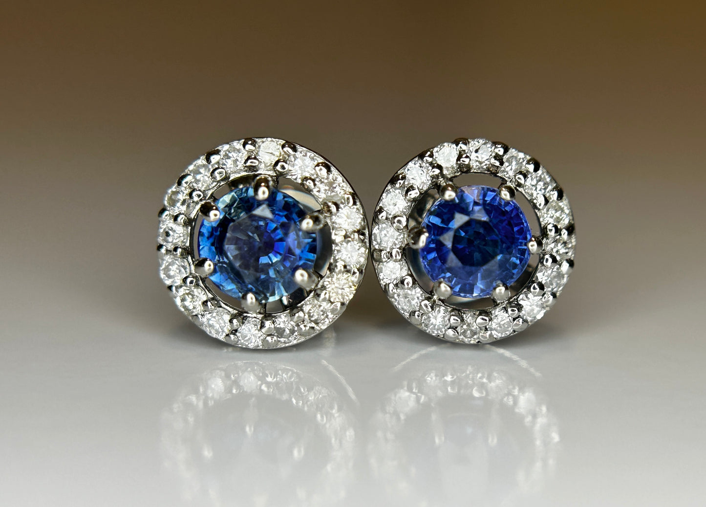 Beautiful 1.05ct Natural Unheated Blue Sapphire Earrings With Diamonds & Platinum